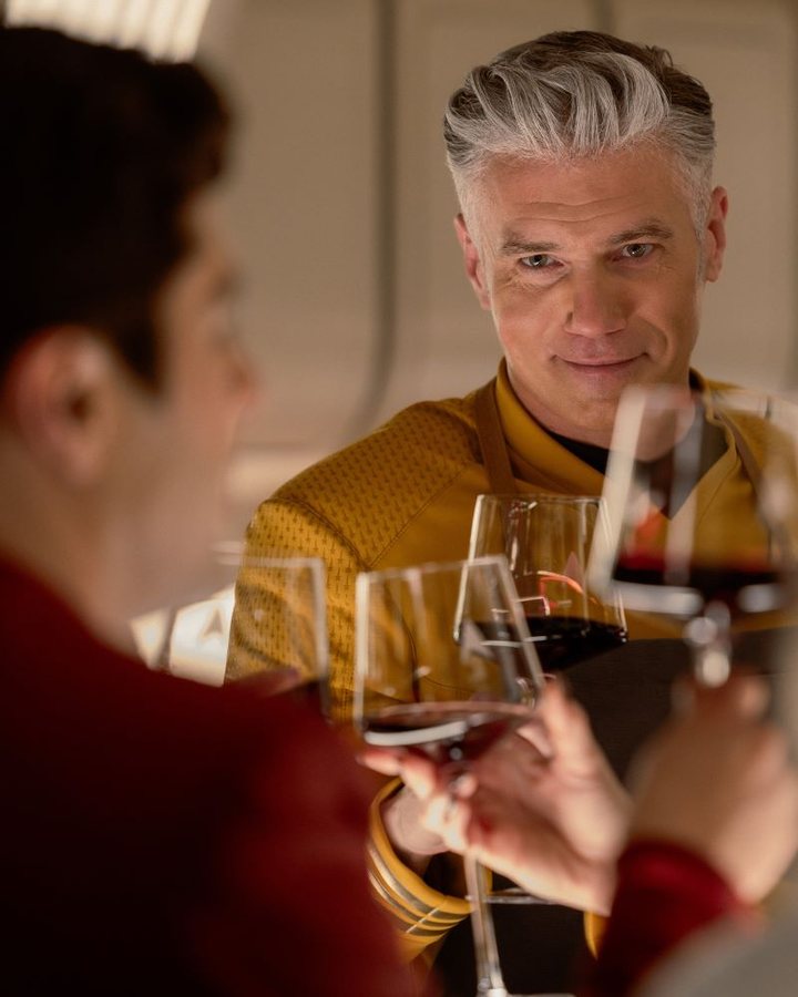 «Star Trek: Strange New Worlds» beendet Staffel 4 mit Zeitreise und doppelter Uhura