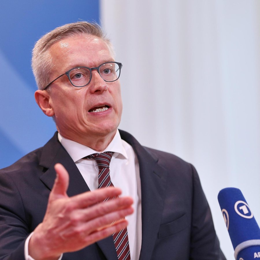 Bundesregierung treibt Bürokratieabbau mit elektronischer Arztüberweisung voran