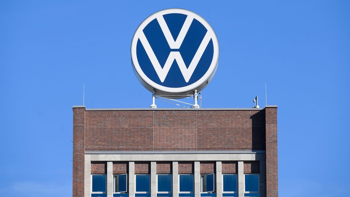 VW-Gewinn bricht im zweiten Quartal um ein Drittel ein