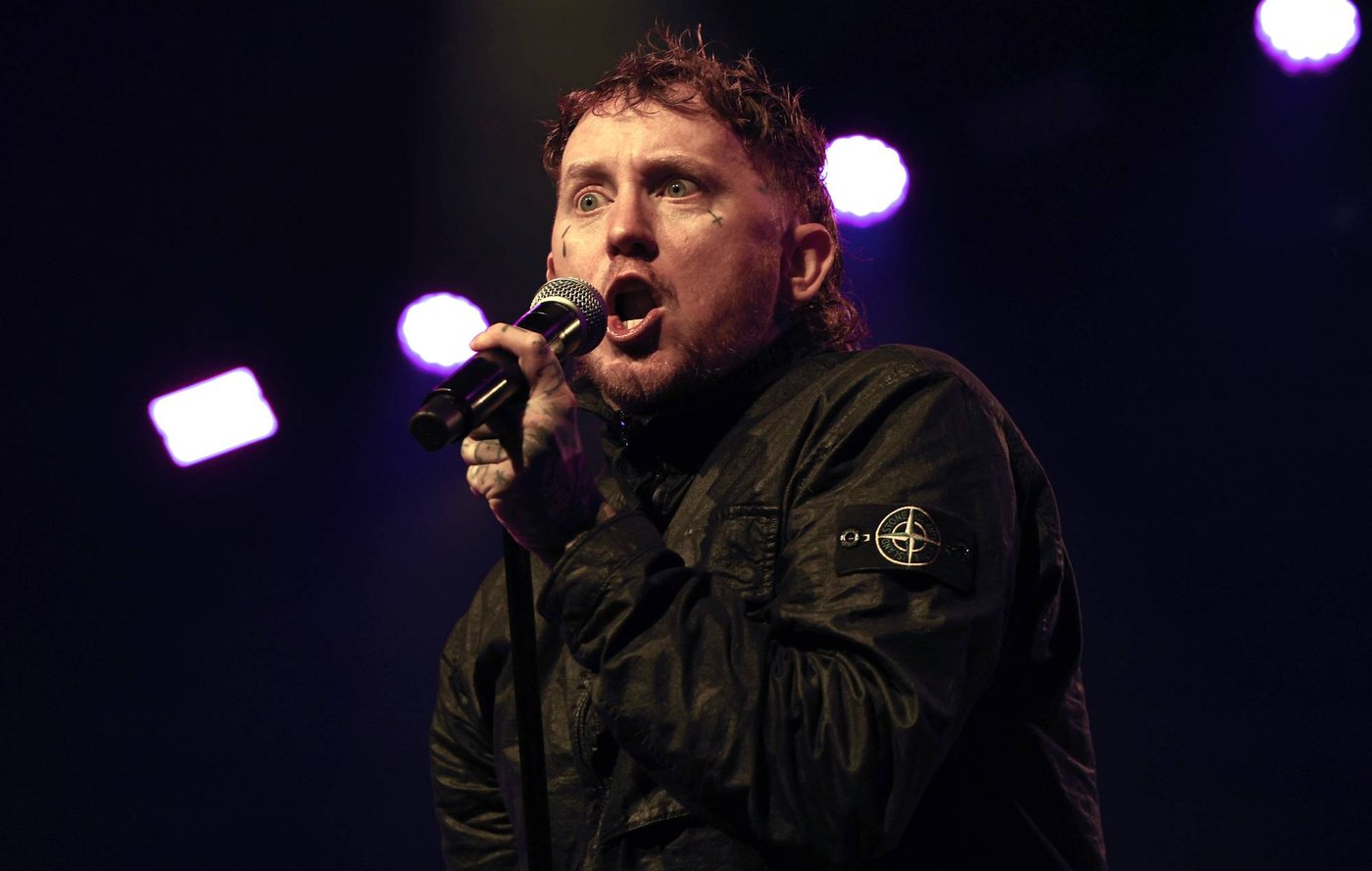 Frank Carter wirft Mann aus Sex-Pistols-Konzert nach Streit um Frauen-Moshpit