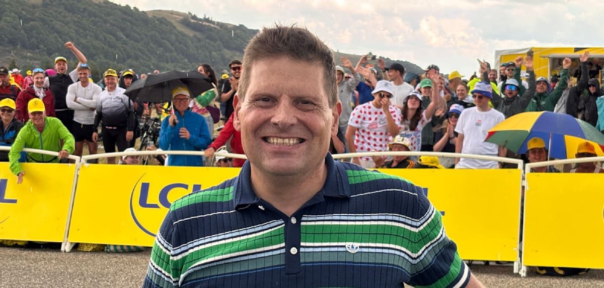 Tadej Pogačar gewinnt auch die 14. Etappe der Tour de France und baut Führung aus