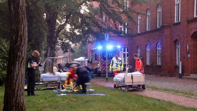 Zwei Tote und 34 Verletzte bei Brand in Krankenhaus in Ludwigslust