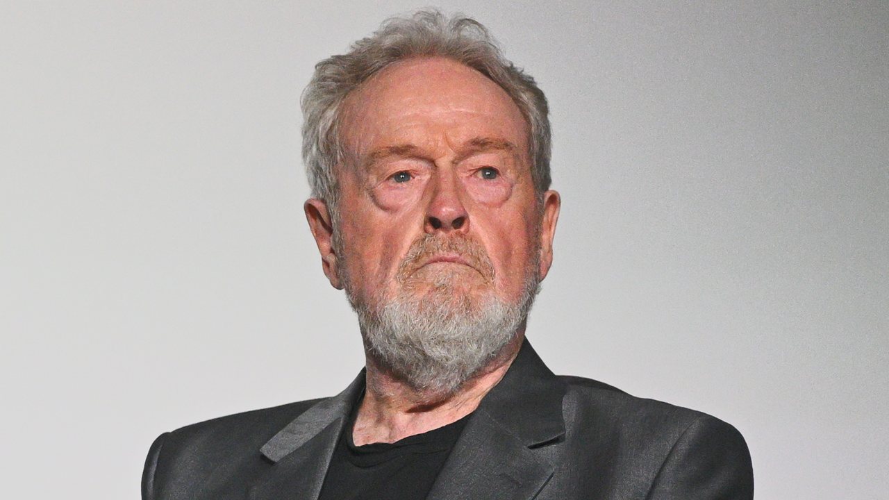 Ridley Scott kehrt zur Alien-Reihe zurück und überarbeitet das nächste Drehbuch