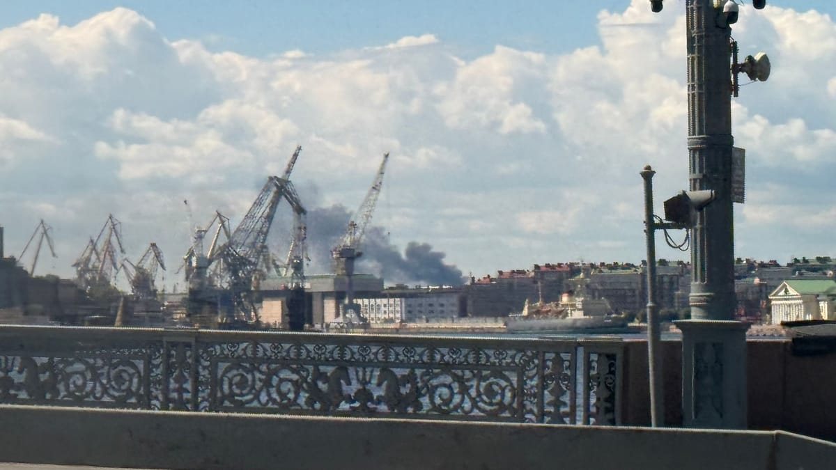 Ukraine greift russische Ölanlagen bei St. Petersburg mit Drohnen an