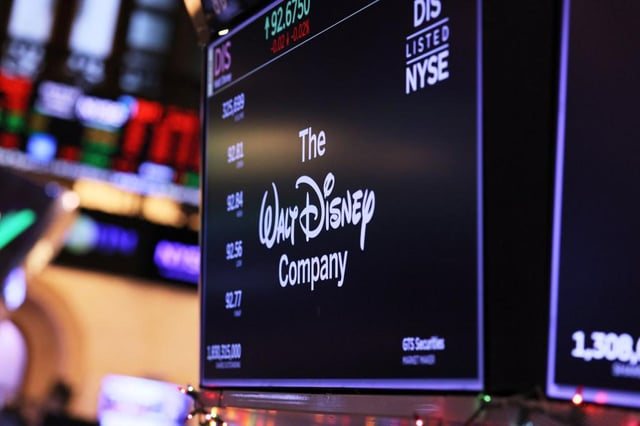 Disney streicht mehrere hundert Stellen