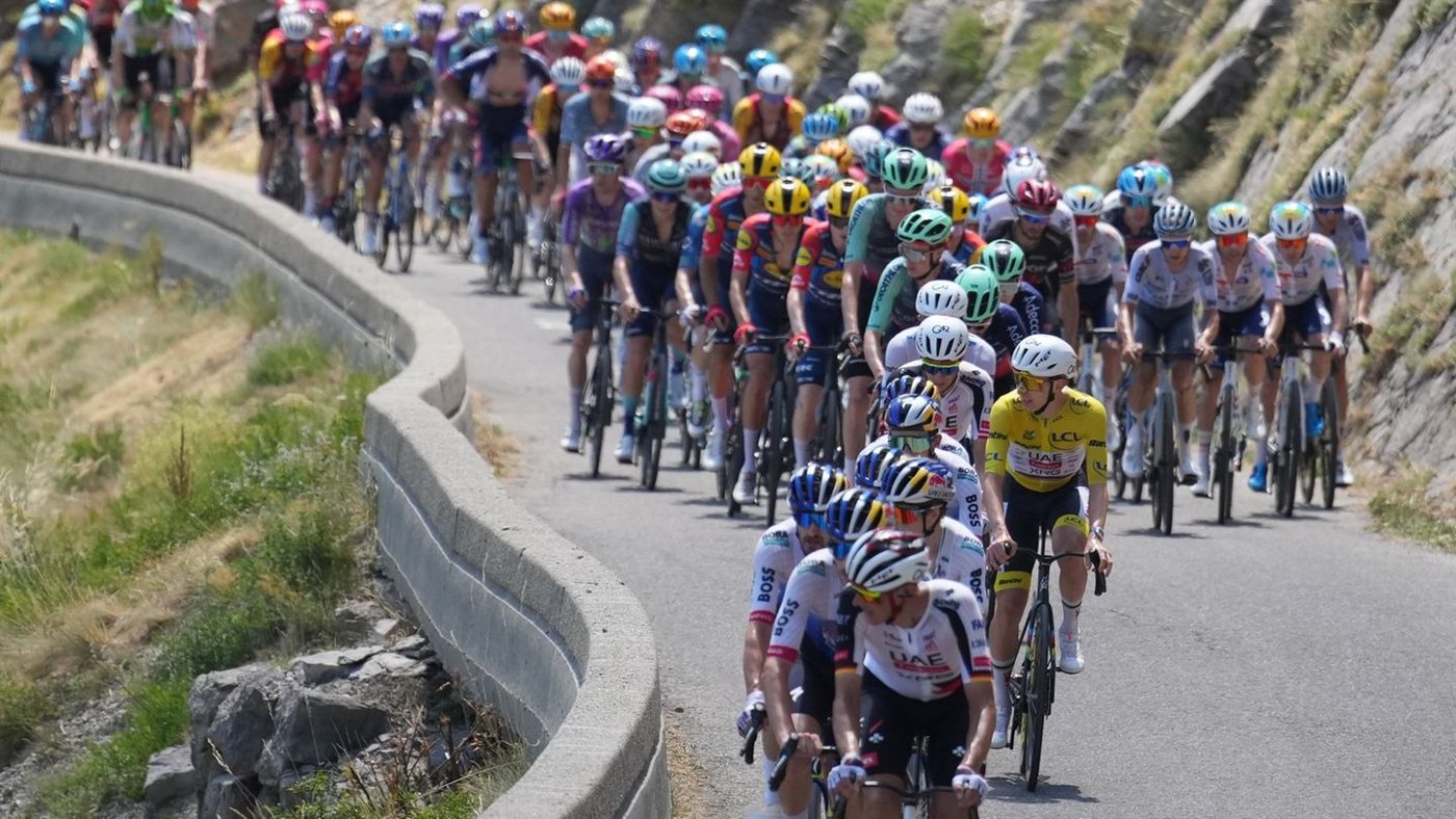Pogacar triumphiert in Alpe d'Huez und macht Tour-Sieg perfekt