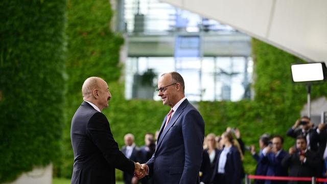 Deutschland strebt höhere Öl- und Gasimporte aus Aserbaidschan an
