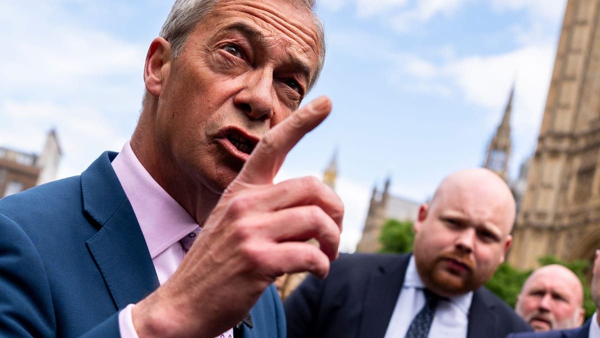 Nigel Farage legt Parlamentsmandat nieder und kündigt Nachwahl an