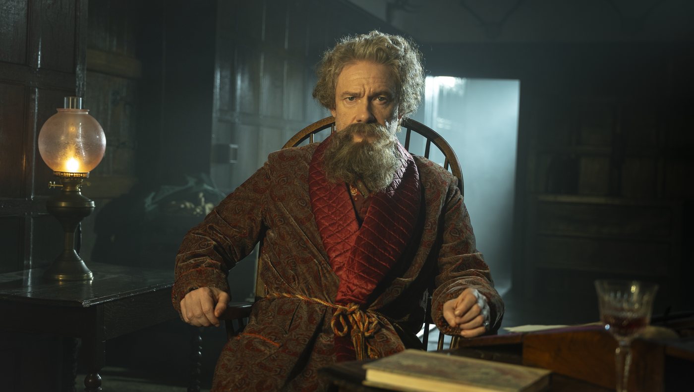 Martin Freeman und Jim Broadbent drehen Dickens-Geistergeschichte für die BBC
