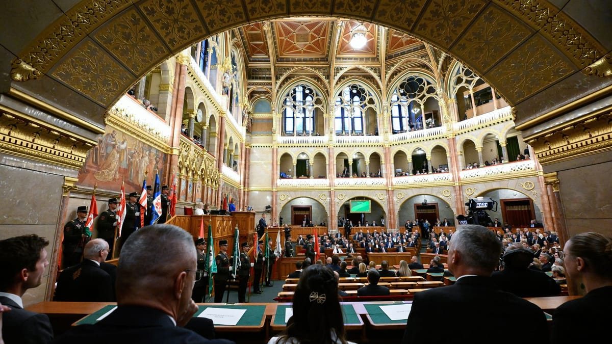 Ungarn begrenzt Abgeordnetenmandate auf zwölf Jahre