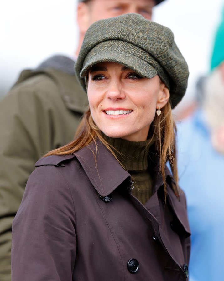 Kate Middleton setzt auf braune Wildlederstiefel für Herbst 2026