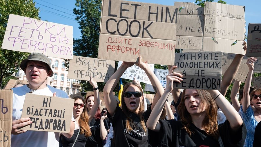 Proteste begleiten Bestätigung des neuen ukrainischen Ministerpräsidenten